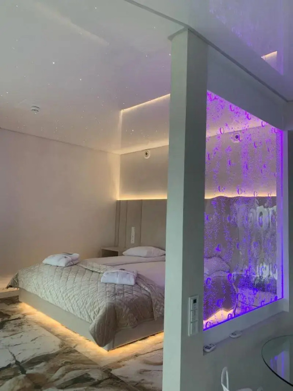 Apartamenty Sky Tower z Jakuzzi Przy Oknie by BQQK