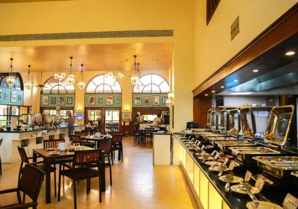 Acron Candolim Regina
