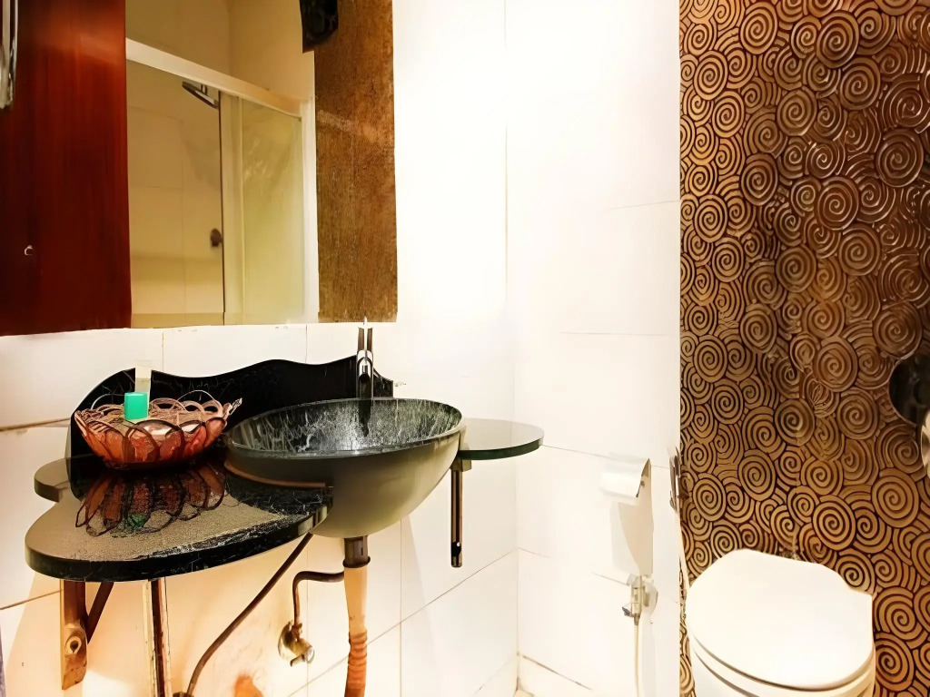 Hotel O Grandeur By orbit Hotels Near Chennai shopping mall
