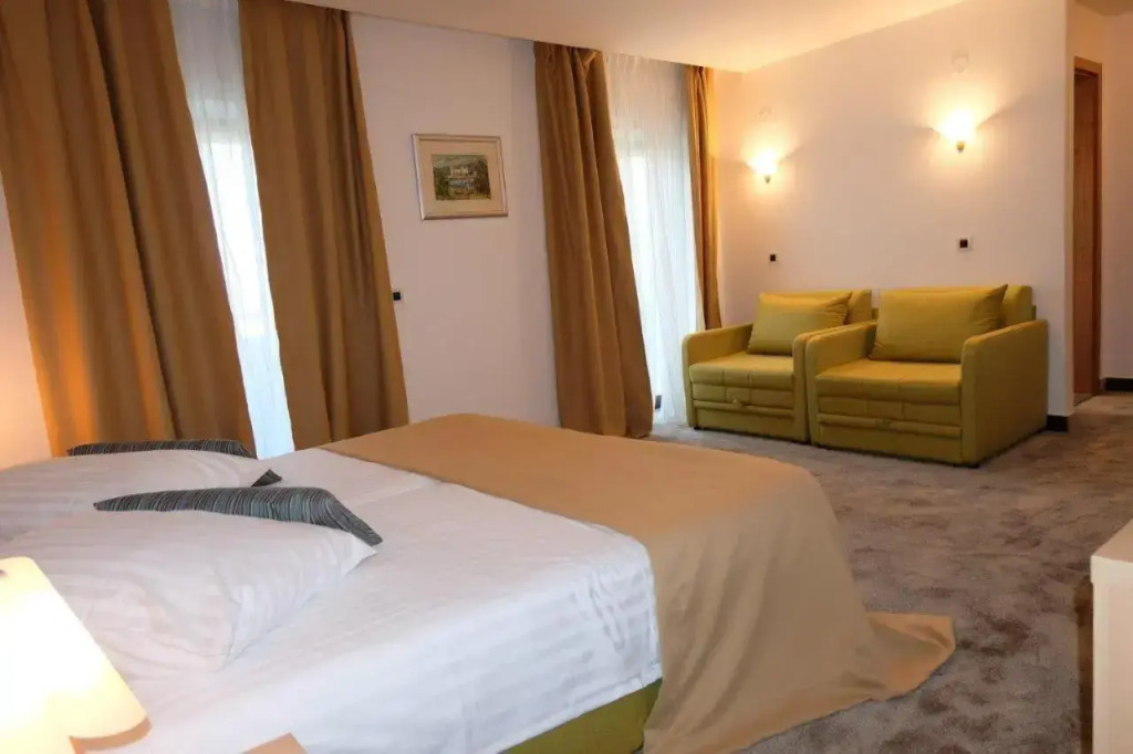Hotel Flores