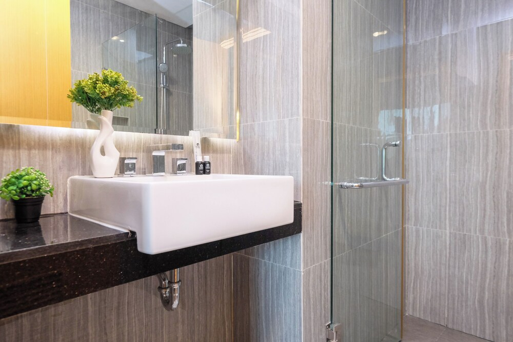 Chic And Homey 2Br At Capitol Suites Apartment