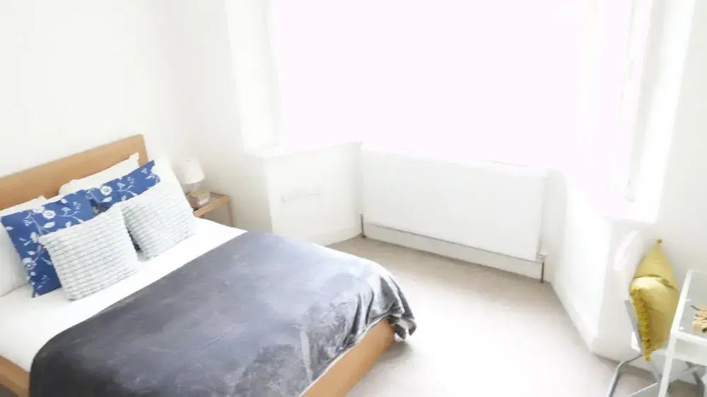 Private Rooms-Private Bathrooms-Near Airport- CABIN CREW paradise
