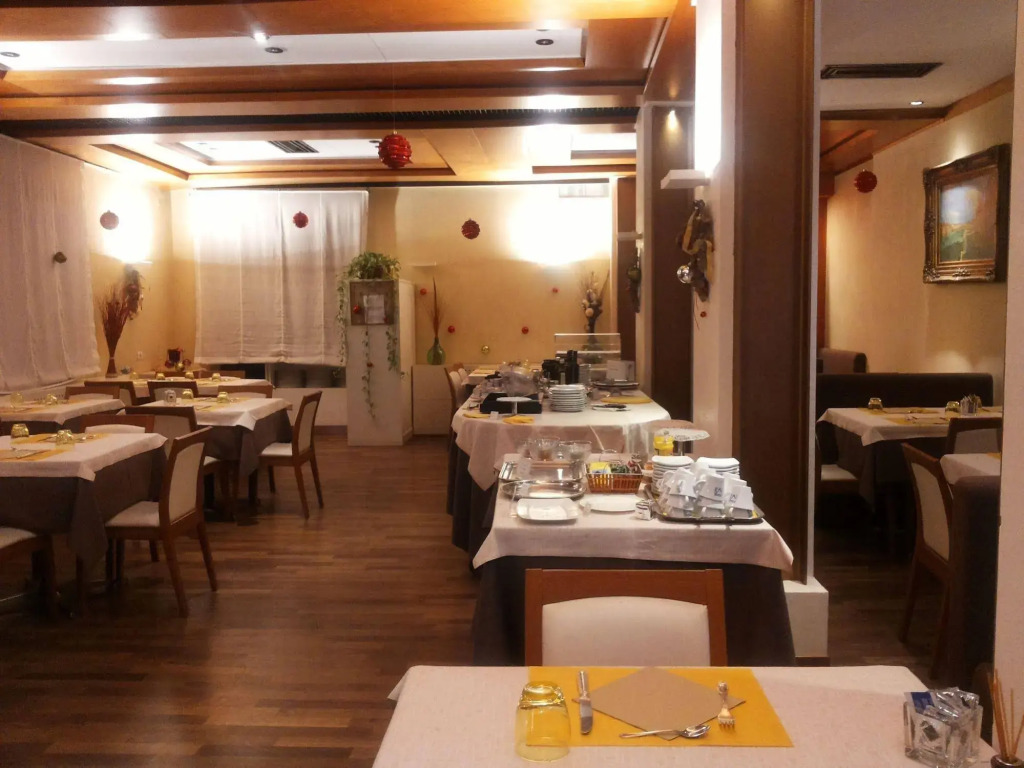 Hotel Autoespresso Venice - Atika & Atif