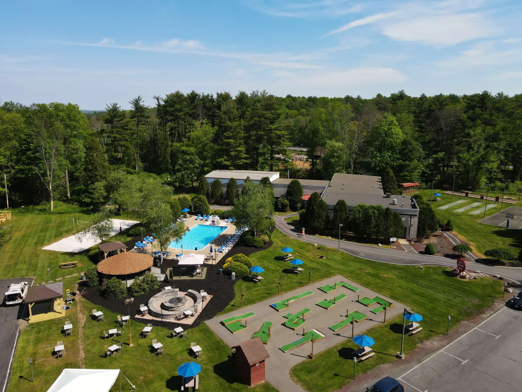 Paradise Stream Resort