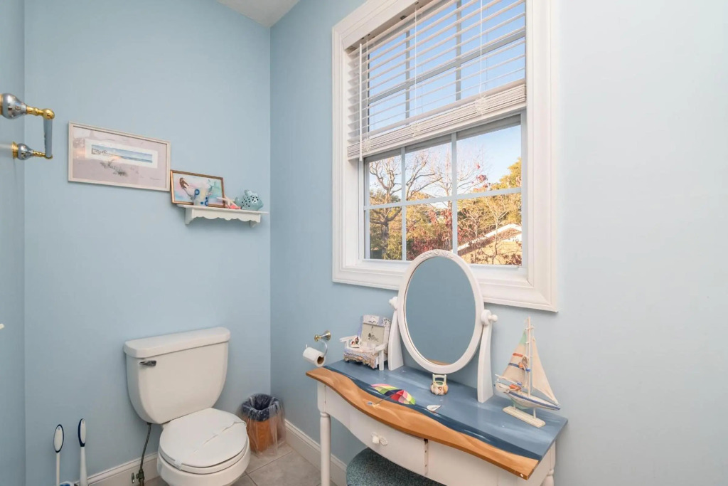 Woodlands Wonder by Oak Island Accommodations