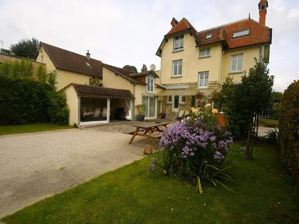 Lovely Child-friendly Villa in Bayeux