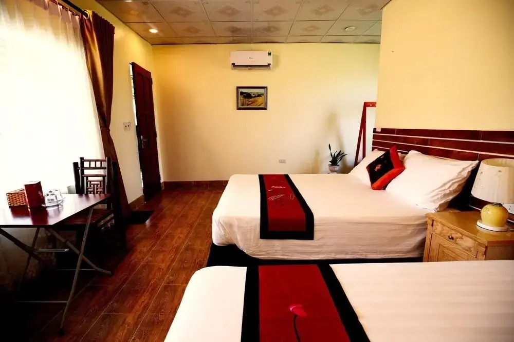Tam Coc Riverside Bungalow