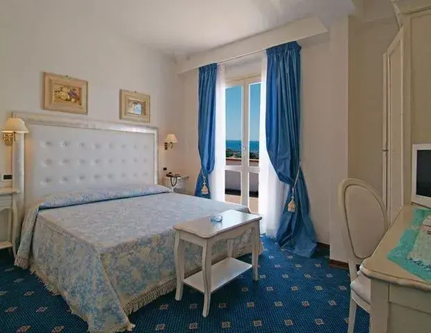 Hotel Tirreno