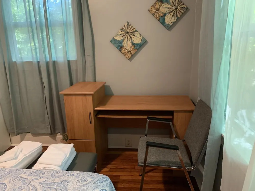 3 Bedroom House in Pontiac near Auburn Hill, Palace DTE Energy