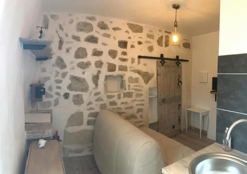 Charmant Studio