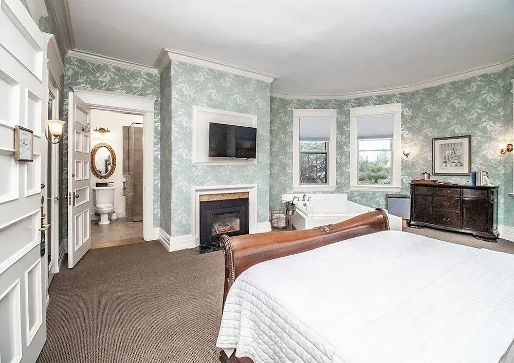 The Brewster Inn