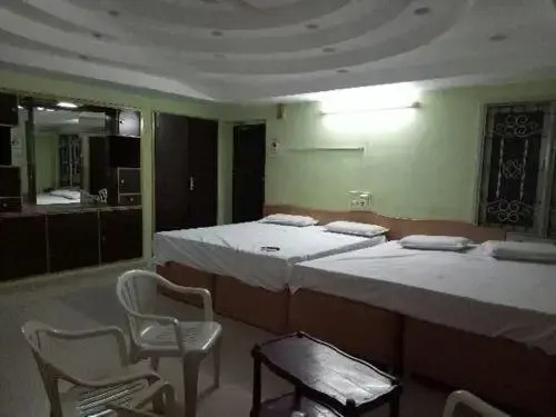 Sri Annapoorna Lodge