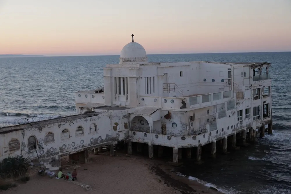 Luxurious Beachfront Apartment in La Marsa, Tunisia
