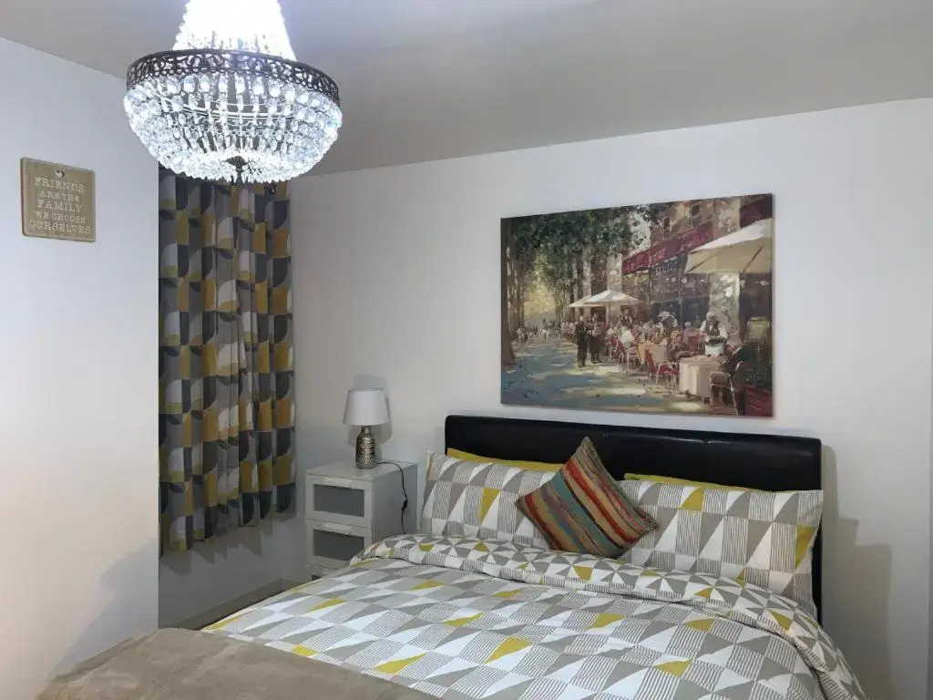 Holland Drive 2 Bedroom Flat (Adults Only)