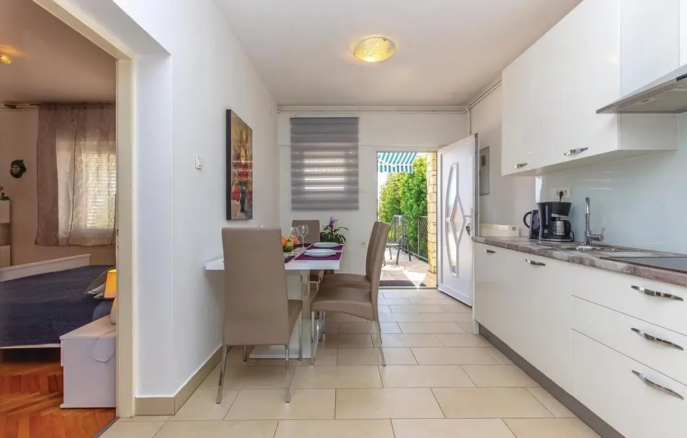 Awesome Home in Jadranovo With Wifi and 2 Bedrooms