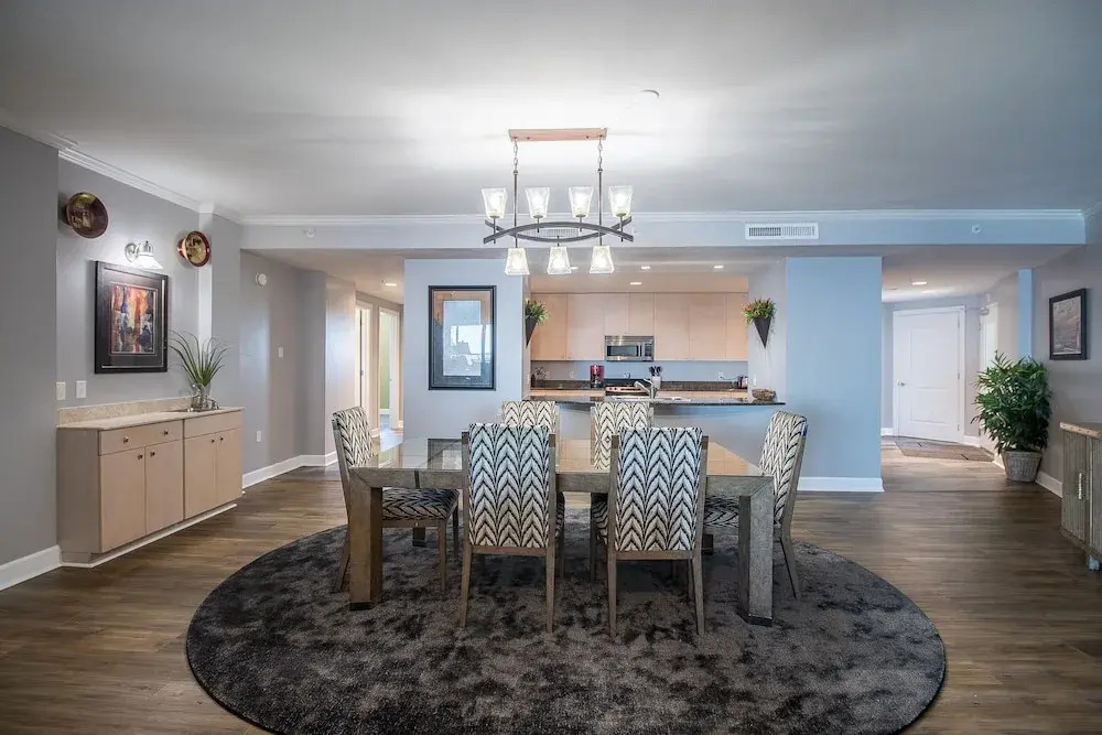 Sea Breeze 1011 Penthouse