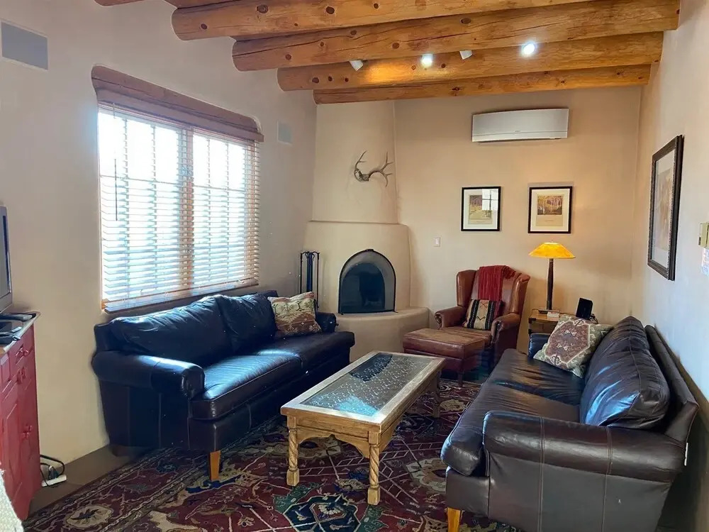 Piñon Dream - Walk to The Plaza, Comfortable Southwestern Style