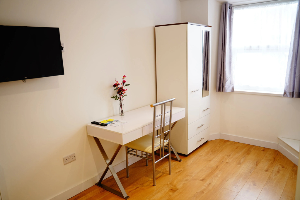 Serviced Property Plymouth
