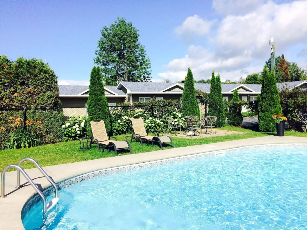 Motel des Cèdres