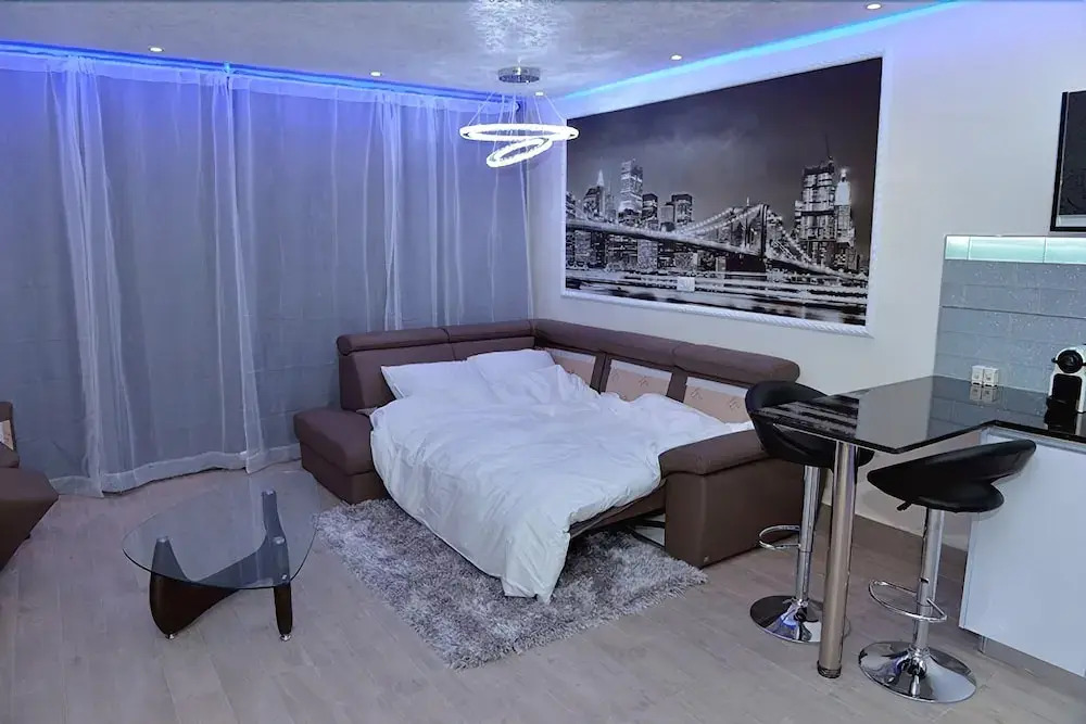 Jordan Luxury Suite