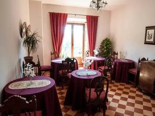 Hostal Puerta Medina