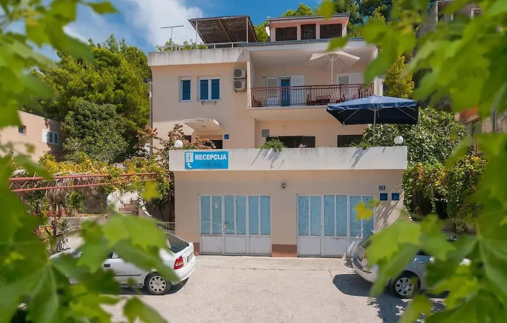 Stunning Home in Podstrana With Wifi and 1 Bedrooms