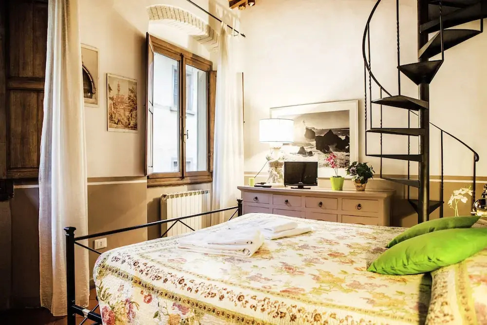 Vasari Florence Apartment - Near SMN Station