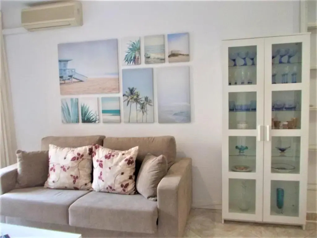 Cosy Bungalow Near Beach