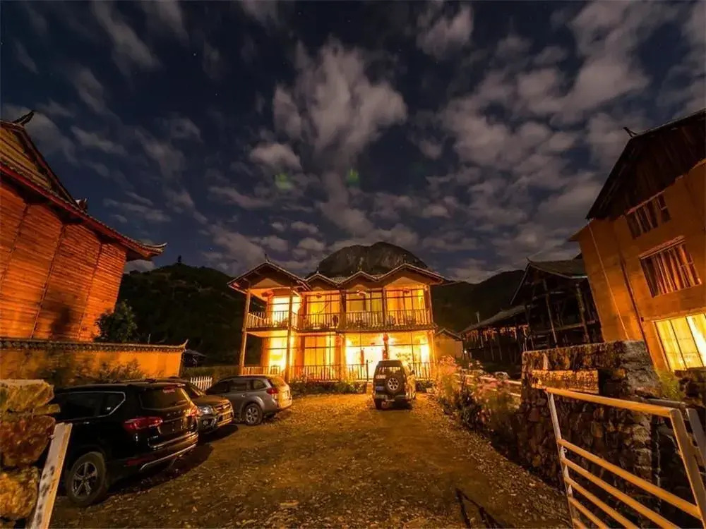 Yunhu Villa
