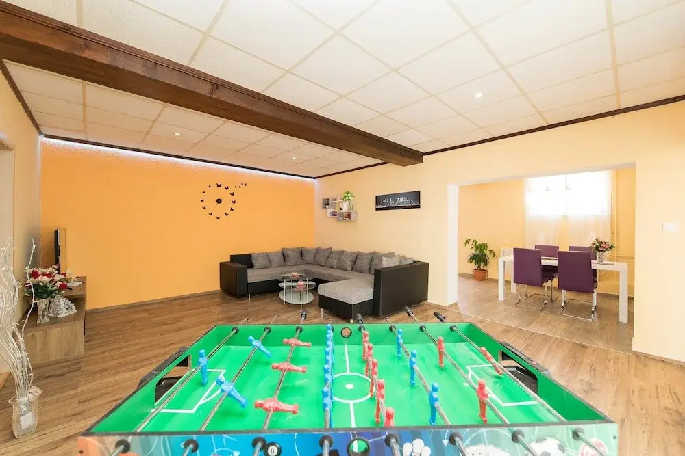 Apartments Lelu