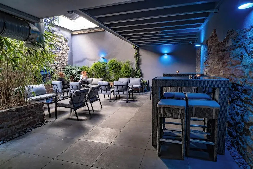 Alfa Hotel