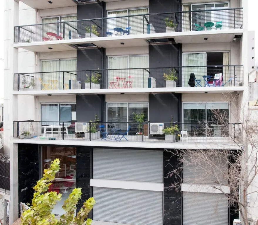 2415 Palermo