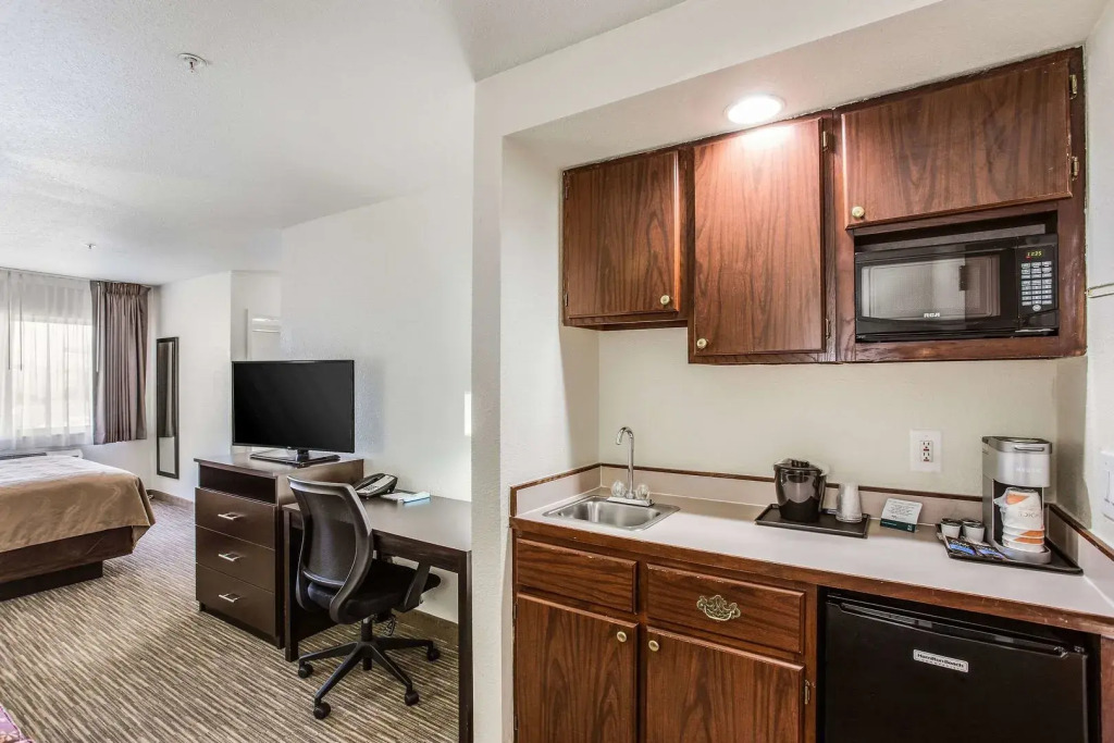 Quality Inn & Suites Meridian - West Boise