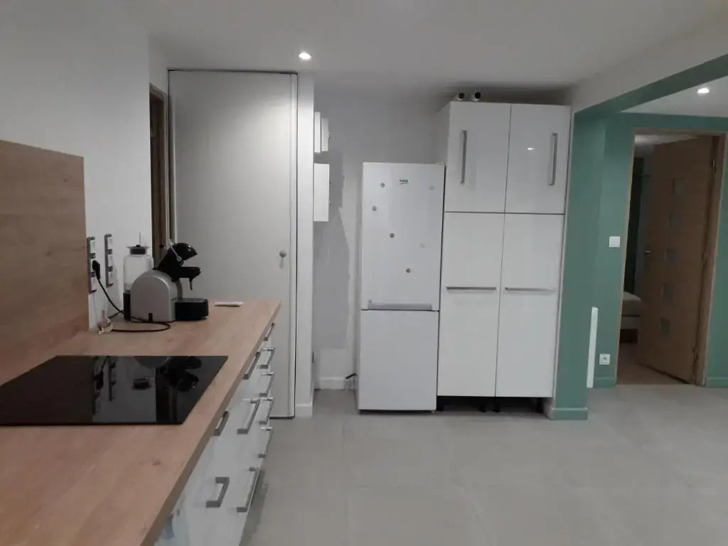 Appartement 6 Pers avec 2 Chambres cour et jardinet privatifs