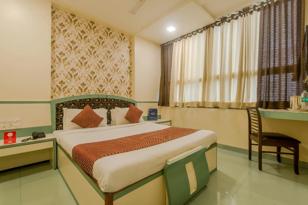 Hotel Sai Country Inn