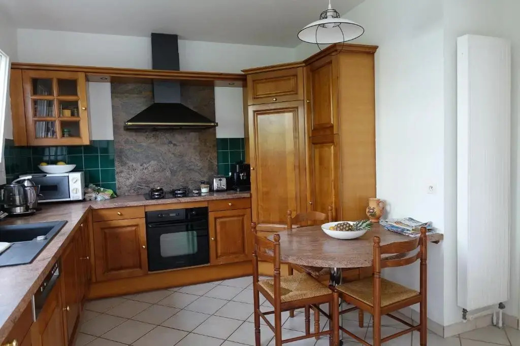 Maison avec jardin, au centre de Nancy, à 2 pas de la Fac de lettres