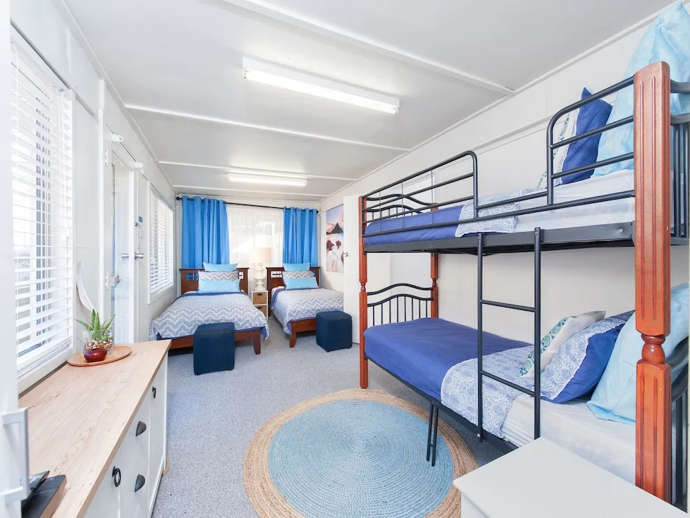 Bagnalls Beach House, 3 Burbong Street