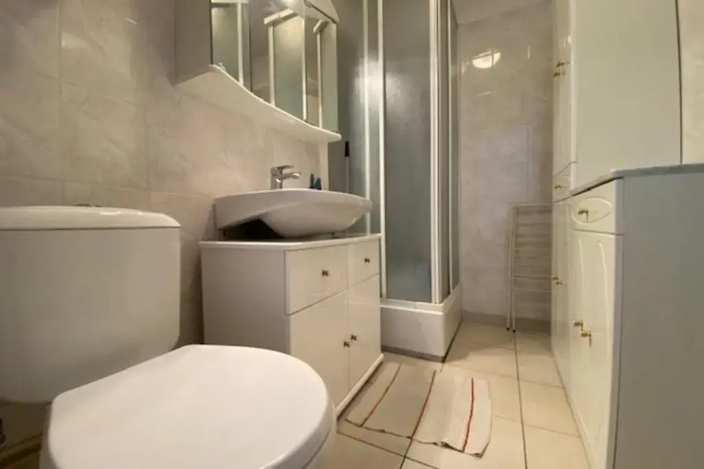 Cosy 36m With Balcony Near The Beach!
