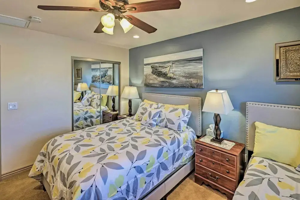 Luxe Retreat w/ Lake Havasu View & Pool!