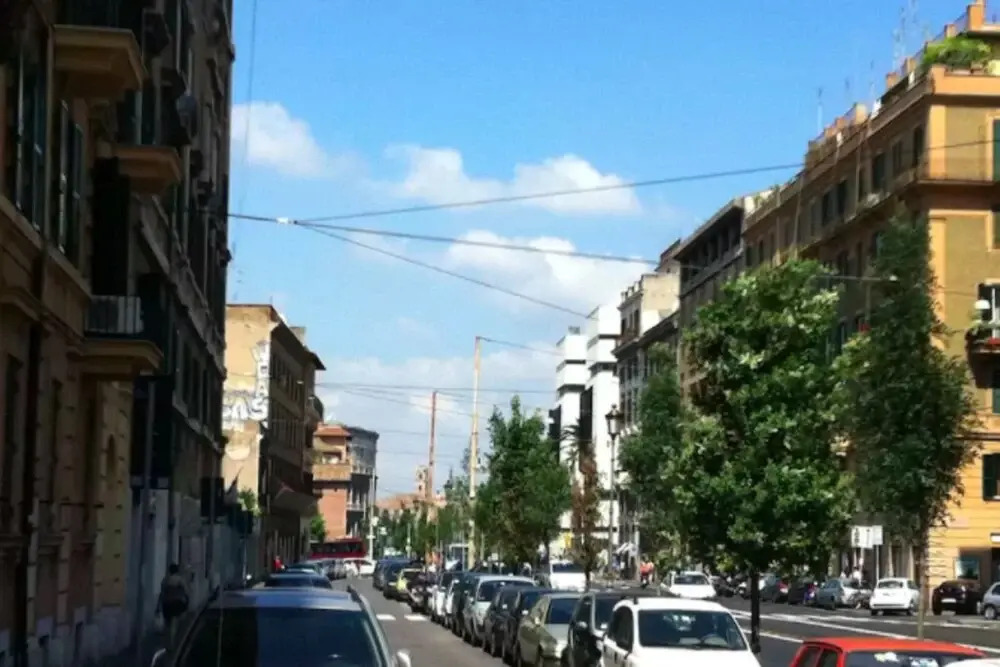Modern and Beautiful 2 bed Flat Near the Colosseum
