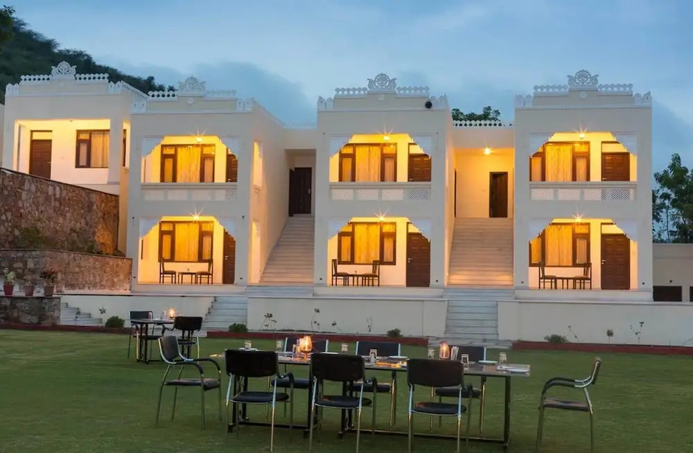Hill Garden  Retreat