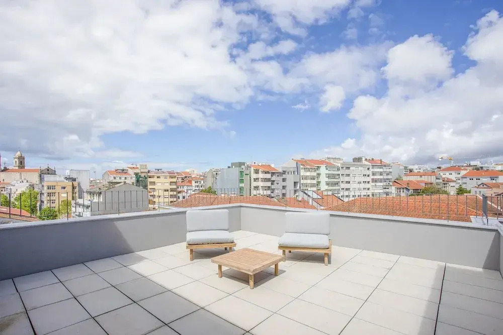 Liiiving in Porto - City Design Apartments
