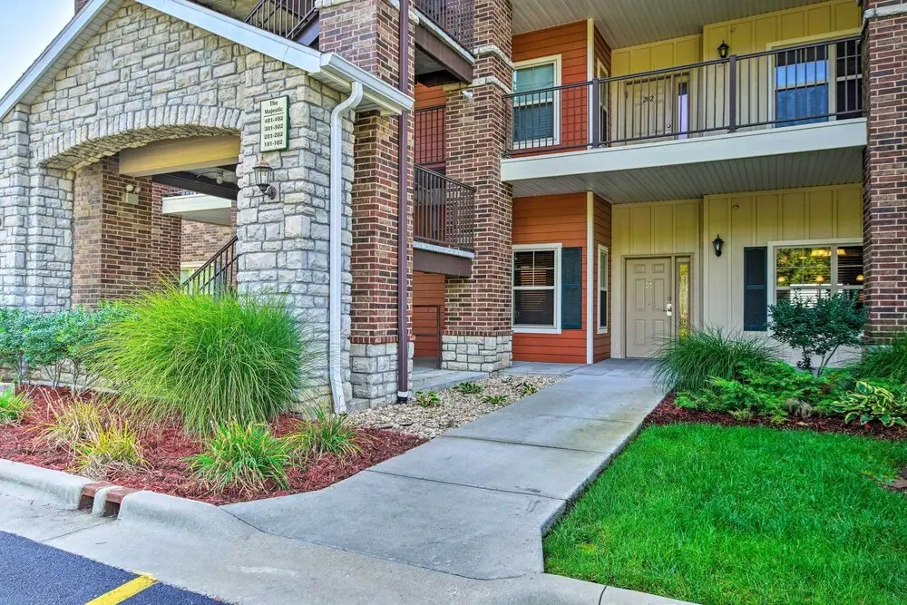 Branson Condo w/ Table Rock Lake Views, Near Strip