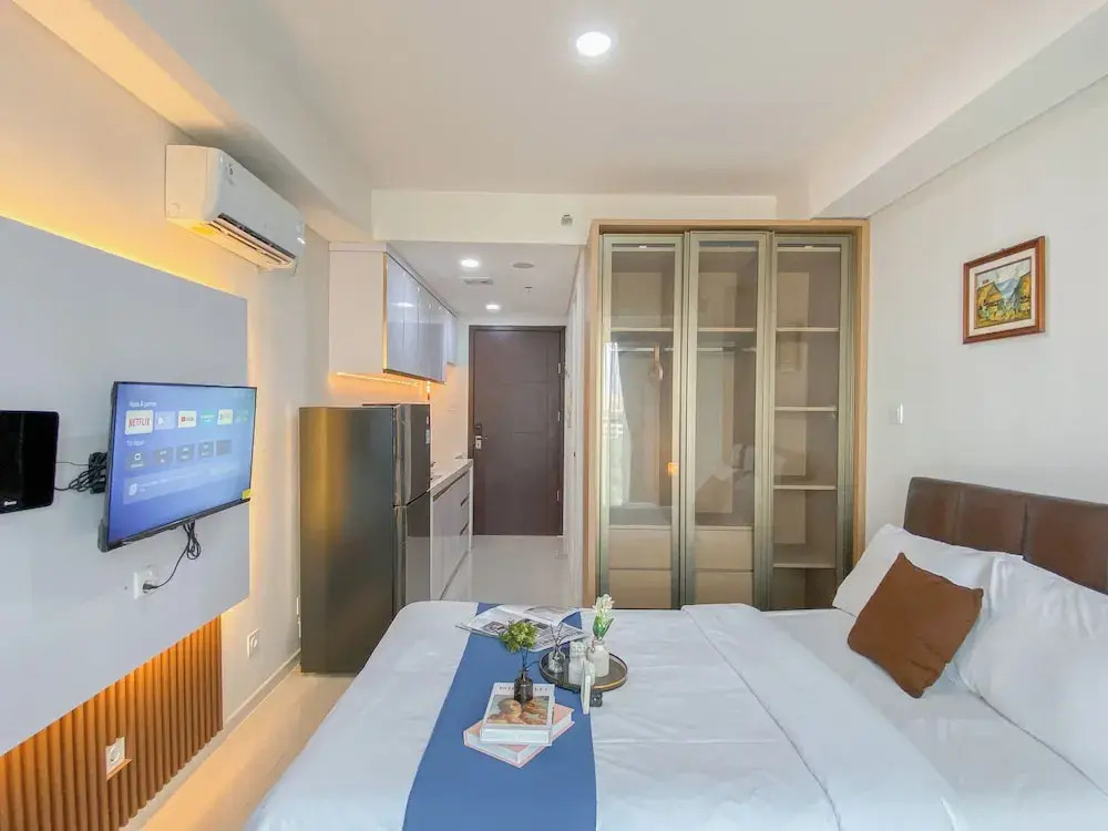 Studio Room Near Kalideres Station At Daan Mogot City Apartment