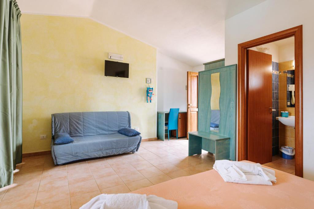 Mimose Beach Village