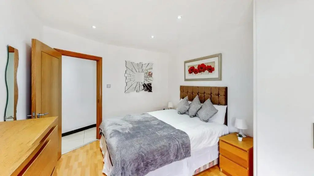 Bryanston Apartments