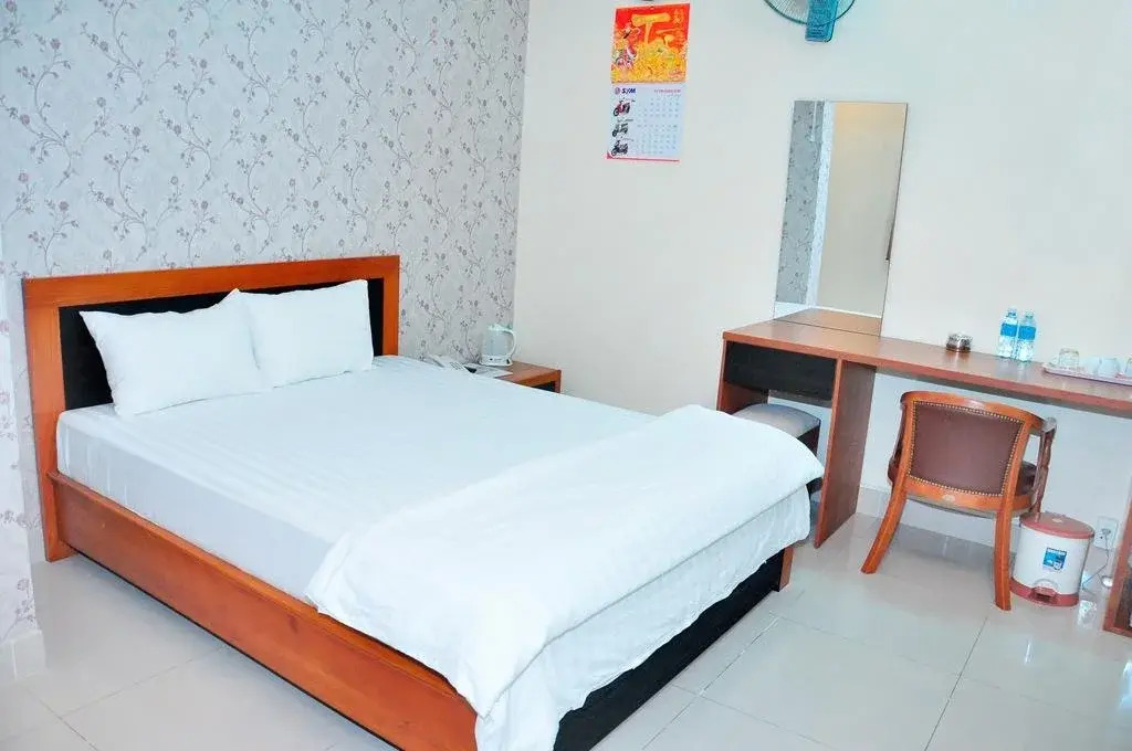 Tin Hoa Hotel 1