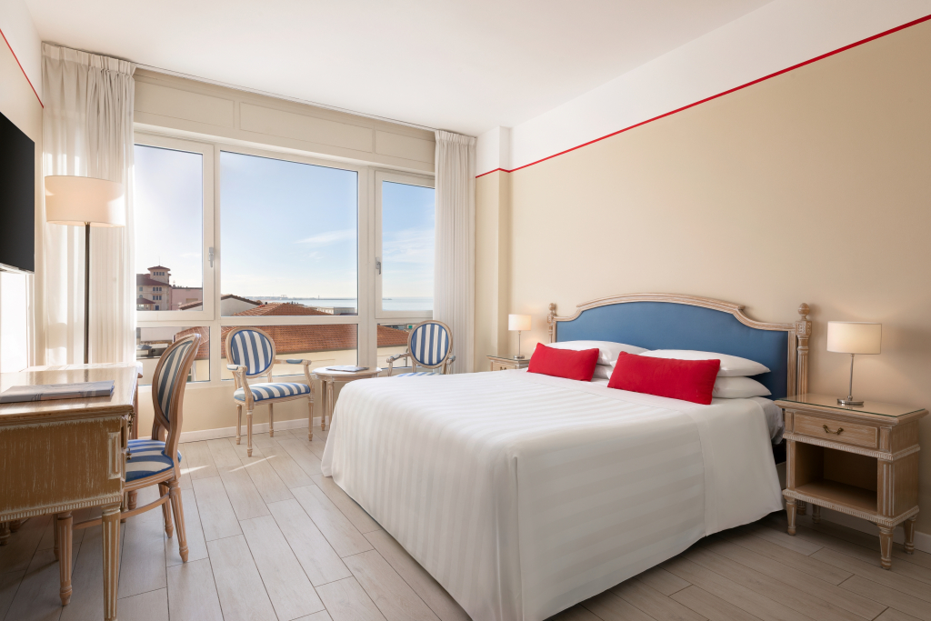 Hotel Sina Astor