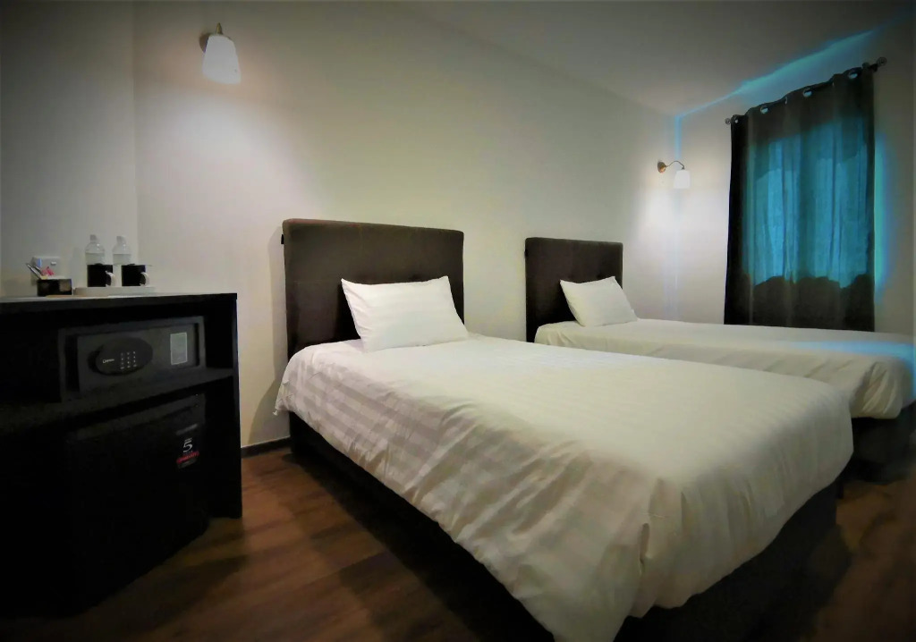 Hotel Longhouse