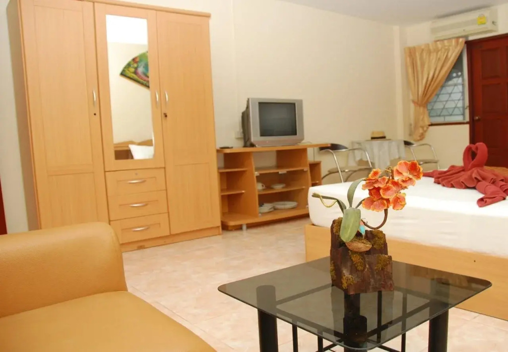 Sirikarn Residence and Luxury Apartments